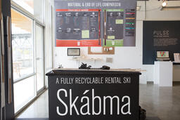 Skabma: A fully recyclable rental ski