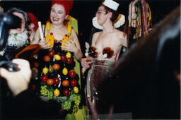 Zolﾎ fashion show, 1997.