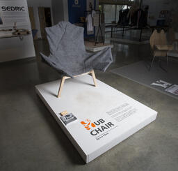 Hub Chair
